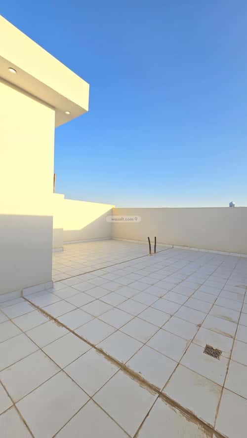 Floor 240 SQM with 8 Bedrooms Dirab, West Riyadh, Riyadh