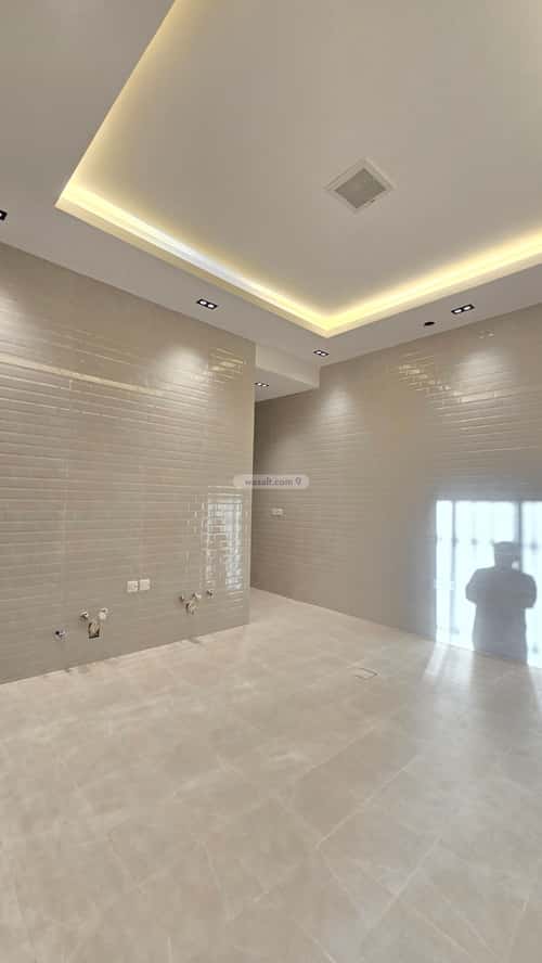 Floor 240 SQM with 8 Bedrooms Dirab, West Riyadh, Riyadh