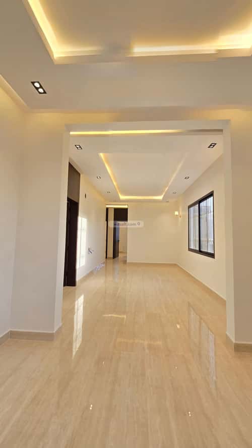Floor 240 SQM with 8 Bedrooms Dirab, West Riyadh, Riyadh