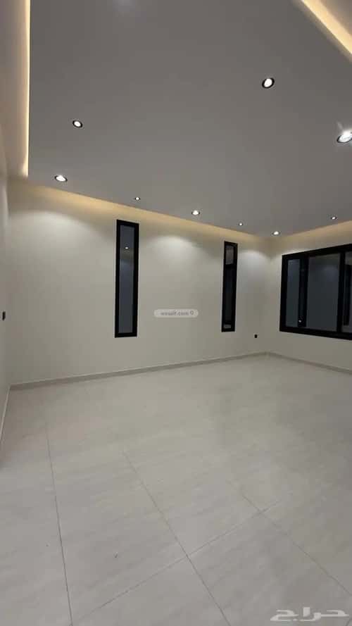 Villa 300 SQM Facing East on 20m Width Street North Of Solidarity, Khamis Mushait
