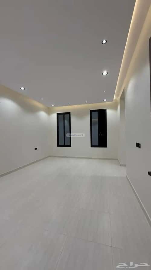Villa 300 SQM Facing East on 20m Width Street North Of Solidarity, Khamis Mushait