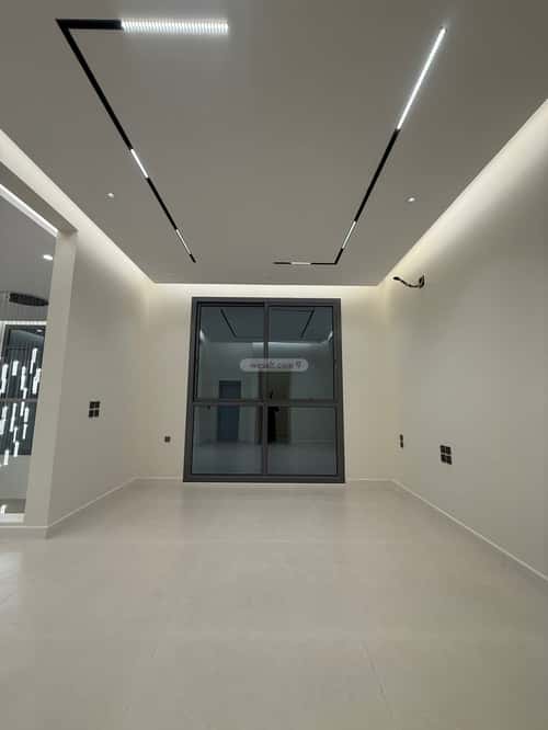Villa 644 SQM Facing East on 25m Width Street Al-Mahdiyah, West Riyadh, Riyadh
