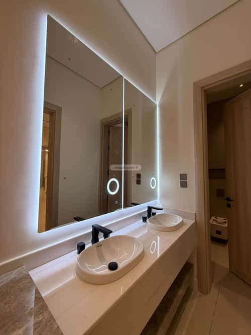 Villa 644 SQM Facing East on 25m Width Street Al-Mahdiyah, West Riyadh, Riyadh