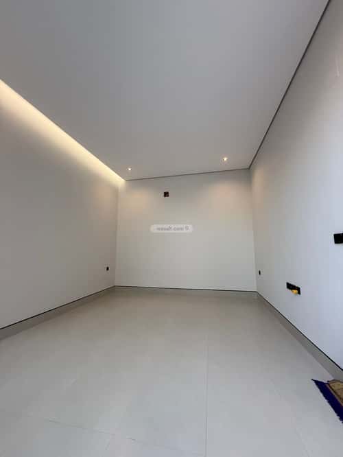 Villa 644 SQM Facing East on 25m Width Street Al-Mahdiyah, West Riyadh, Riyadh