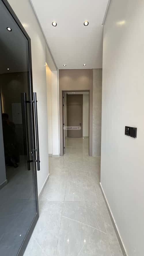 Villa 250 SQM Facing East on 20m Width Street King Fahad Dist, Aldammam