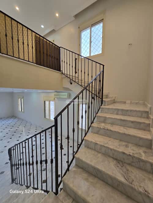 Semi-Furnished Apartment with 4 Bedrooms Al Yaqoot, North Jeddah, Jeddah