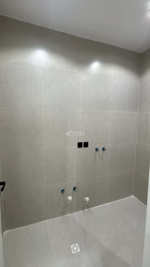 Apartment with 7 Bedrooms Al-Yarmouk, Khamis Mushait