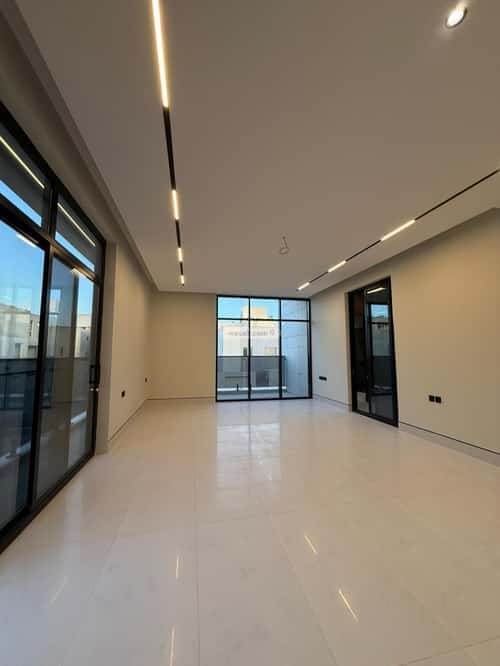 Villa 663 SQM Facing East on 25m Width Street Al-Mahdiyah, West Riyadh, Riyadh