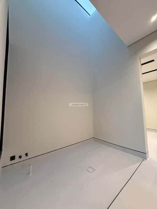 Villa 663 SQM Facing East on 25m Width Street Al-Mahdiyah, West Riyadh, Riyadh