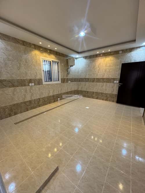 Floor 700 SQM with 7 Bedrooms The Districts, Hayil