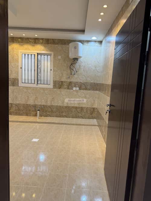 دور 700 متر مربع ب 7 غرف المدائن، حائل