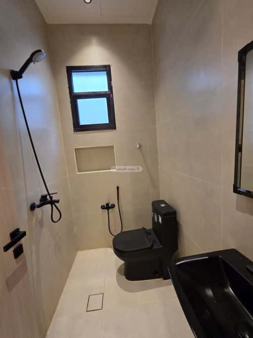 Floor 186 SQM with 5 Bedrooms Ar-Rimal, East Riyadh, Riyadh