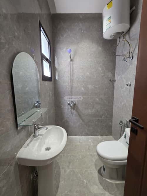 Floor 261 SQM with 6 Bedrooms Ar-Rimal, East Riyadh, Riyadh