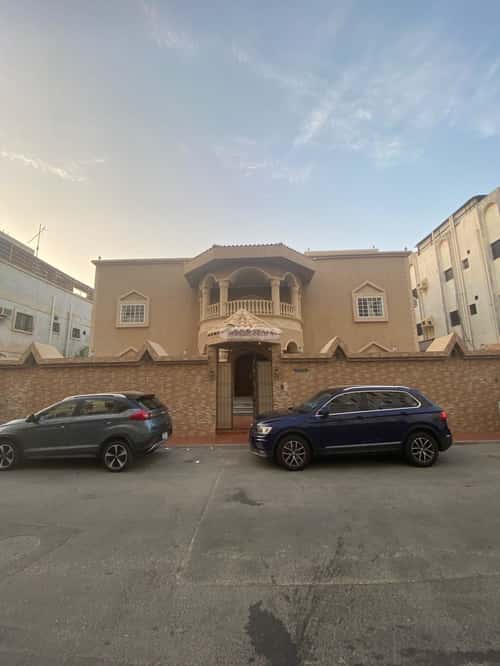 Villa 650 SQM Facing South on 12m Width Street Al Nuzha, North Jeddah, Jeddah