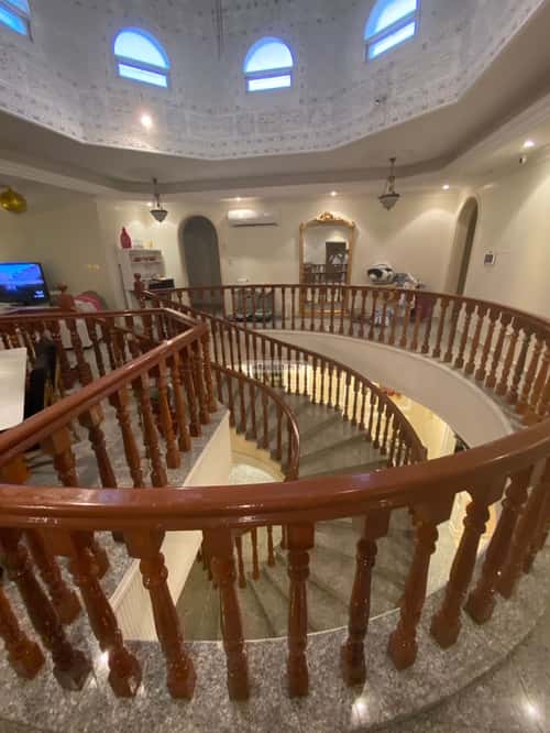 فيلا 650 متر مربع جنوبية على شارع 12م النزهة، شمال جدة، جدة