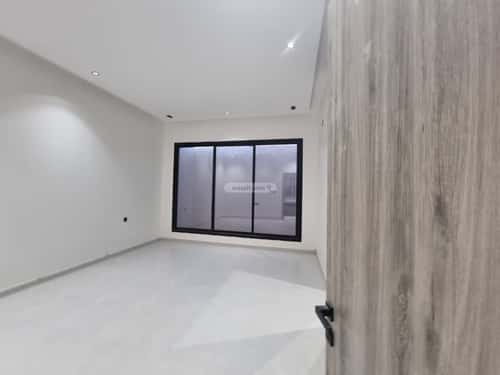 Floor 215 SQM with 5 Bedrooms Okaz, South Riyadh, Riyadh