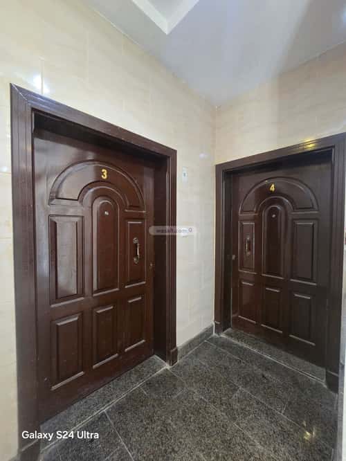 عمارة 552 متر مربع ب 3 أدوار واجهة شرقية الصواري، شمال جدة، جدة
