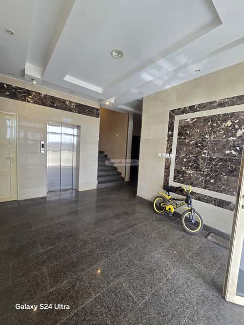 Building 552 SQM with 3 Floors Facing East Al Swaryee, North Jeddah, Jeddah