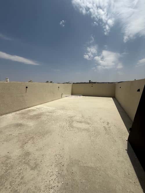 Villa 405 SQM Facing East on 20m Width Street Shamal Quri Tandah, Khamis Mushait