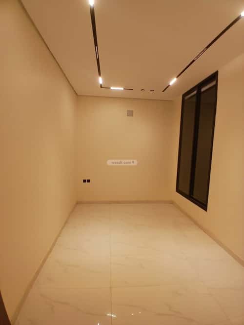 Floor with 5 Bedrooms Ar-Rimal, East Riyadh, Riyadh
