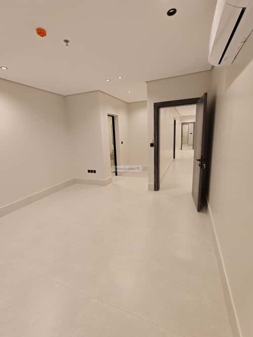 Apartment with 5 Bedrooms Al Zohoor, Aldammam