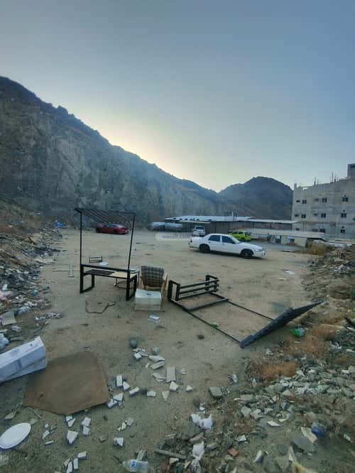 Land 1242 SQM Facing East on 8m Width Street Reiahakheir, Makkah Al Mukarramah