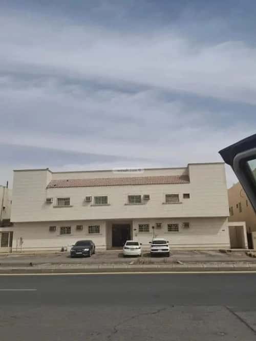 Apartment 312 SQM with 3 Bedrooms Al-Nuzha, North Riyadh, Riyadh