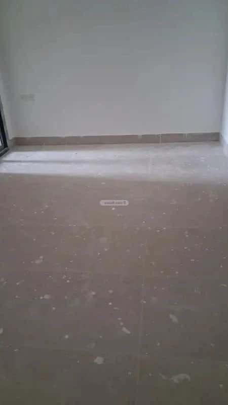 Building 1077 SQM Facing North Al Bayan, East Riyadh, Riyadh