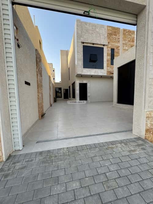 Villa 310 SQM Facing West on 10m Width Street Ar-Rimal, East Riyadh, Riyadh