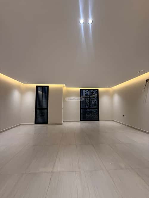 Villa 400 SQM Facing East on 20m Width Street Al-Mahdiyah, West Riyadh, Riyadh