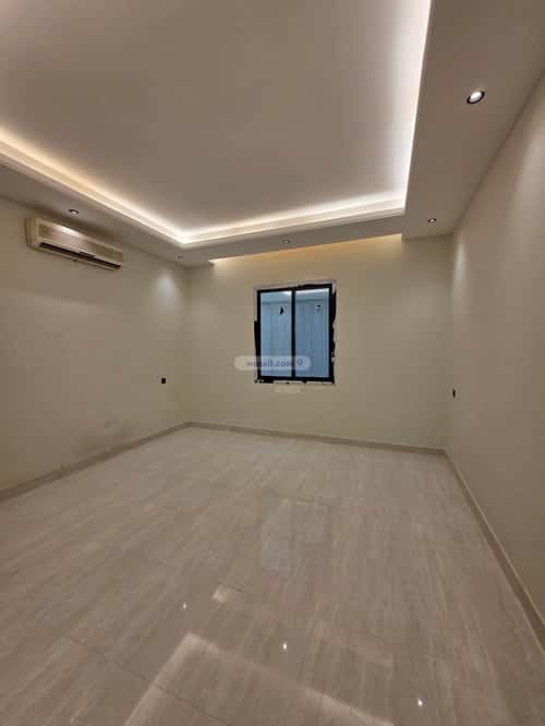 Semi-Furnished Floor with 5 Bedrooms Bader, South Riyadh, Riyadh