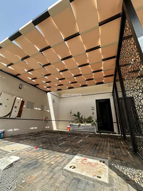 Floor 205 SQM with 4 Bedrooms Ar-Rimal, East Riyadh, Riyadh
