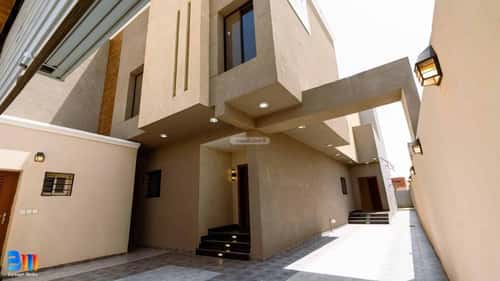 فيلا 318 متر مربع شرقية على شارع 25م حارة الباب الجديد، مكة المكرمة