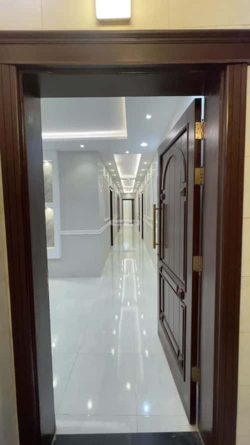 Apartment 207 SQM with 5 Bedrooms Mraykh, East Jeddah, Jeddah