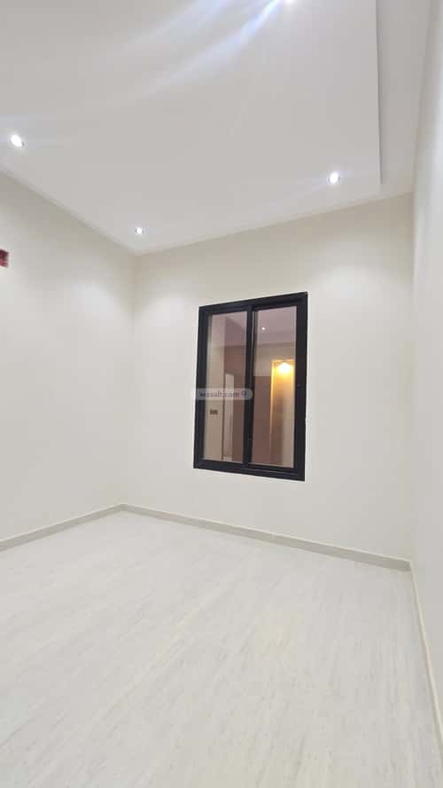 Floor 210 SQM with 6 Bedrooms Okaz, South Riyadh, Riyadh