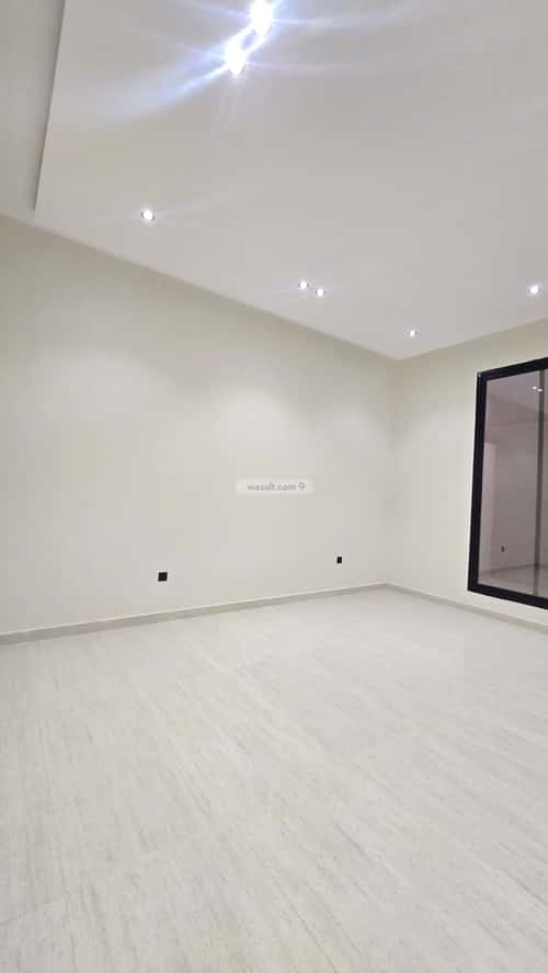 Floor 210 SQM with 6 Bedrooms Okaz, South Riyadh, Riyadh