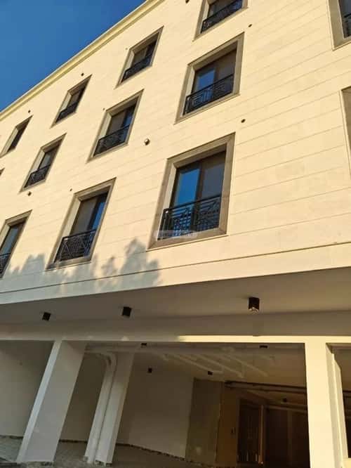 شقة 348 متر مربع بغرفتين مدينة العمال، الخبر