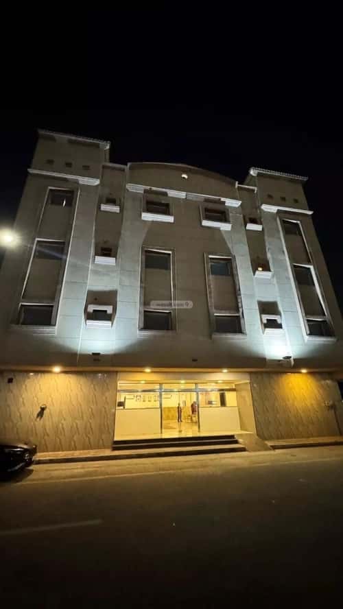 شقة 450 متر مربع بغرفة الثقبة، الخبر