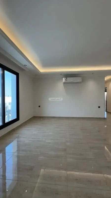 شقة 2400 متر مربع ب 4 غرف النهضة، الدمام