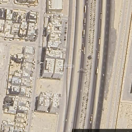 شقة 2400 متر مربع ب 4 غرف النهضة، الدمام
