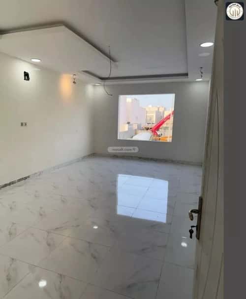 فيلا 375 متر مربع واجهة شرقية ب 6 غرف الصواري، الخبر