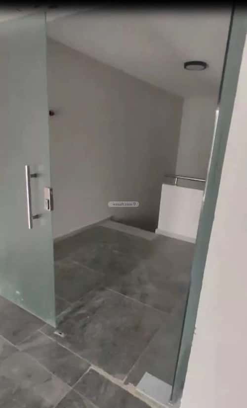 Building 1100 SQM Facing South Al-Wadi, North Riyadh, Riyadh