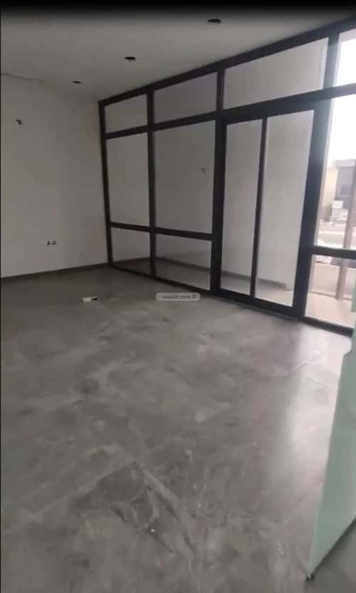 Building 1100 SQM Facing South Al-Wadi, North Riyadh, Riyadh
