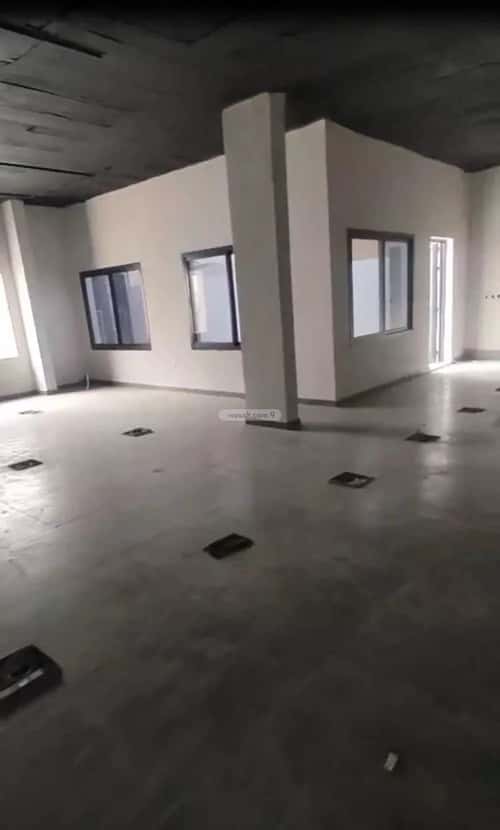 Building 1100 SQM Facing South Al-Wadi, North Riyadh, Riyadh