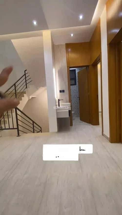 فيلا 252 متر مربع واجهة شمالية ب 6 غرف عكاظ، جنوب الرياض، الرياض