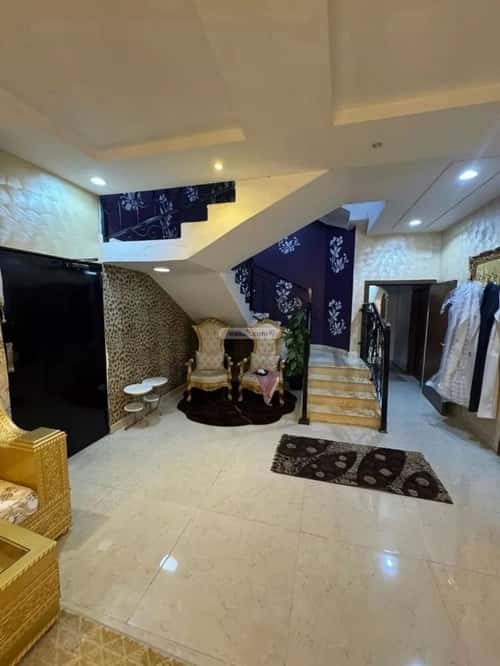 فيلا 228 متر مربع شرقية على شارع 18م الرمال، شرق الرياض، الرياض