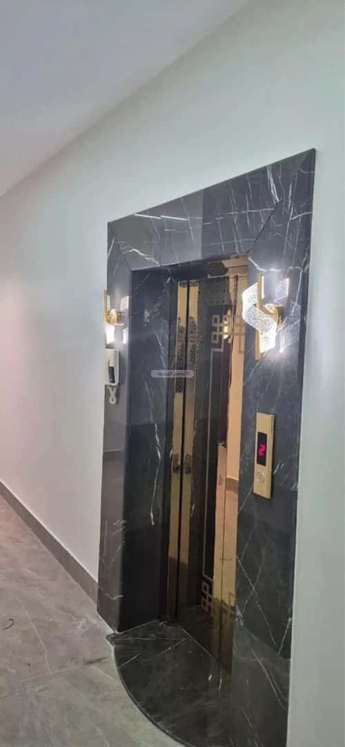 Apartment 146 SQM with 7 Bedrooms King Fahad Dist, Aldammam
