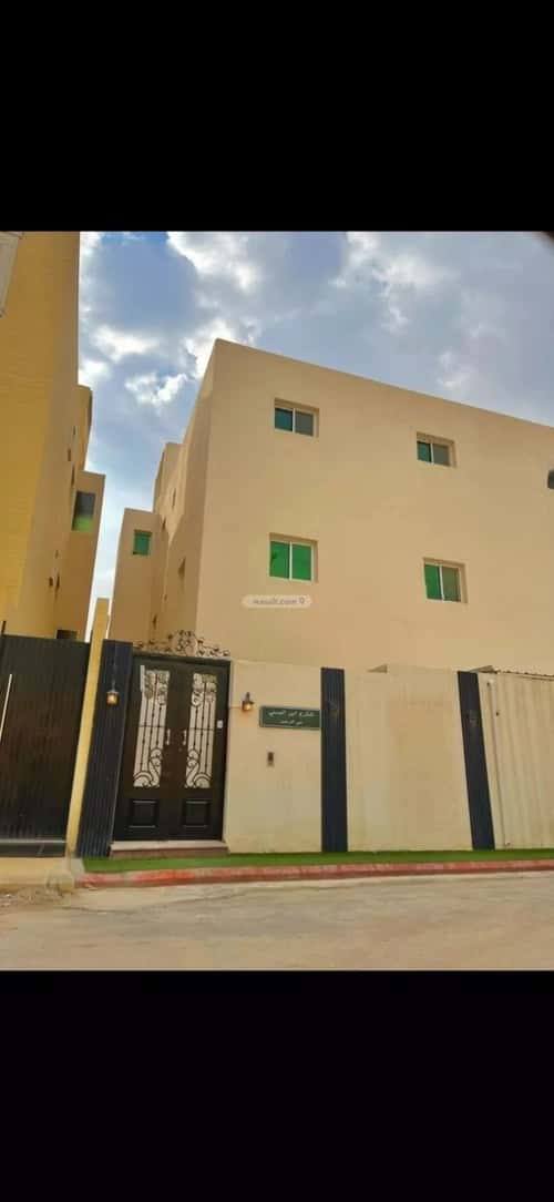 فيلا 312 متر مربع شمالية على شارع 15م النرجس، شمال الرياض، الرياض