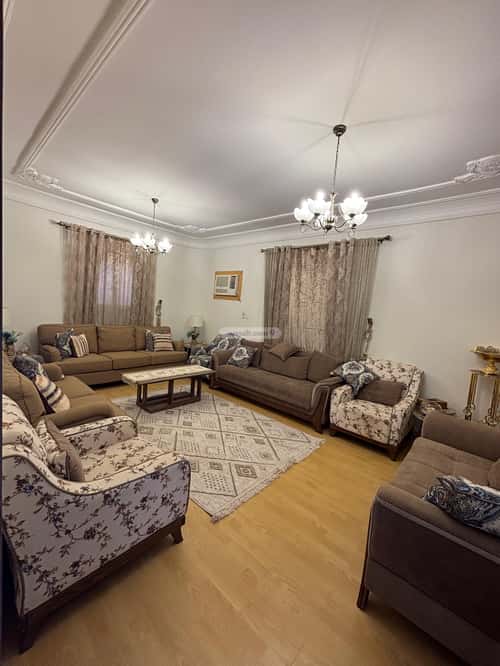 Floor 172 SQM with 4 Bedrooms Al-Andalus, East Riyadh, Riyadh