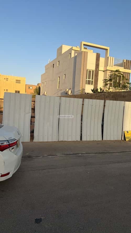 Land 657 SQM Facing West on 15m Width Street Aljazirah, Bariduh